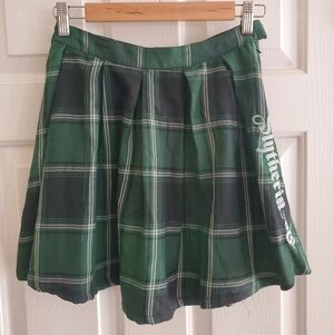 NWT Hot topic Harry Potter Slytherin Pleated Skirt Size S
